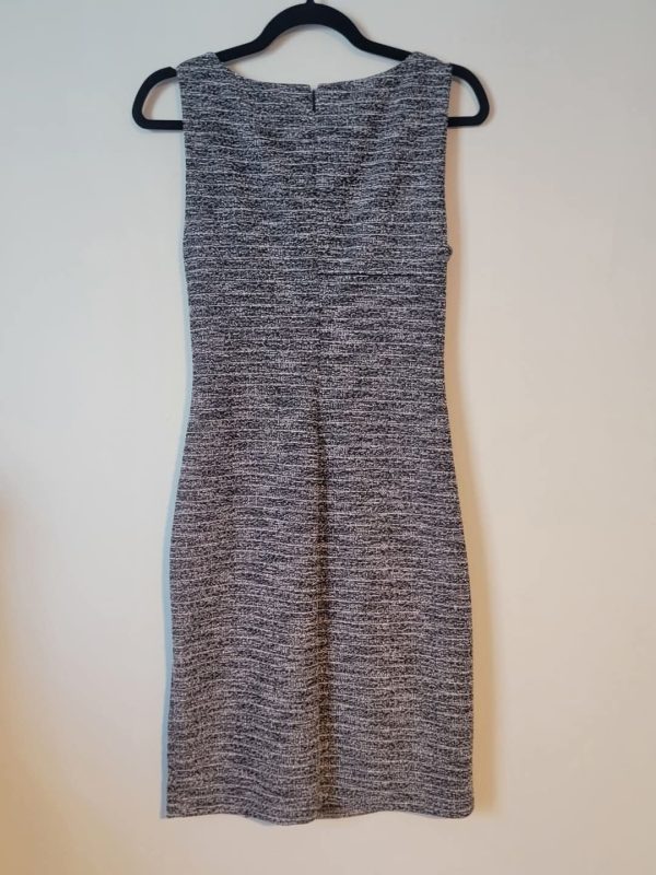 DKNY Dress Size 8 - Image 5