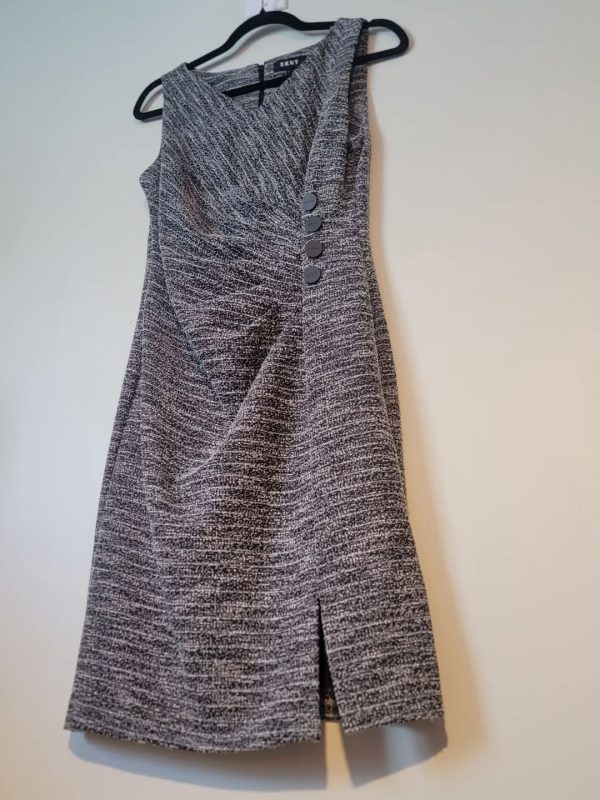 DKNY Dress Size 8 - Image 4